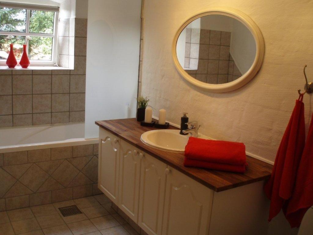 Klitgaards Holiday Apartment Mejeriby Bilik gambar